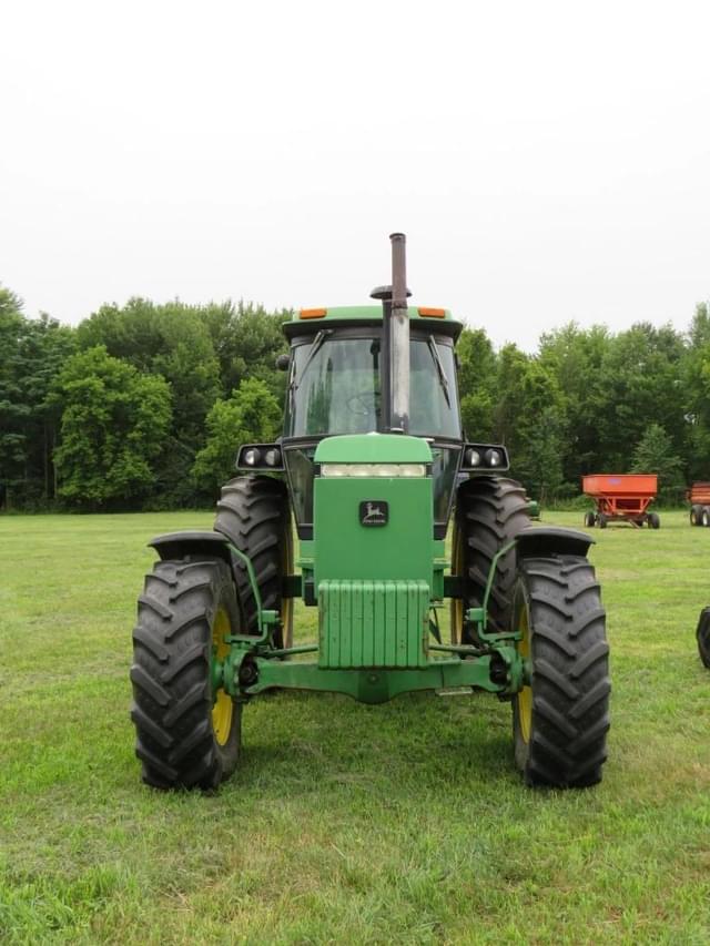 Image of John Deere 4250 equipment image 4