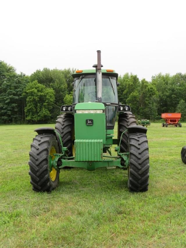Image of John Deere 4250 equipment image 1