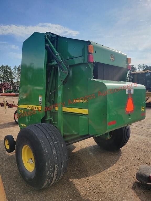 Image of John Deere 468 equipment image 4