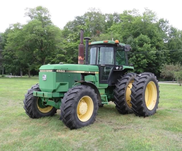 Image of John Deere 4850 equipment image 2
