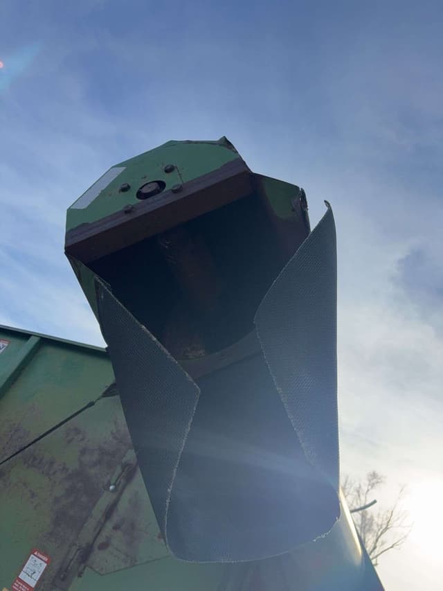 Image of John Deere 500 equipment image 3