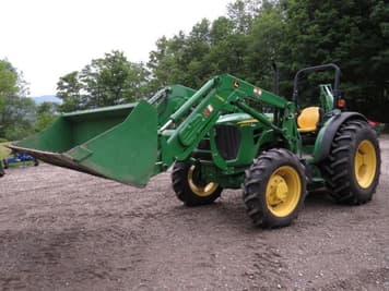 Main image John Deere 5065M