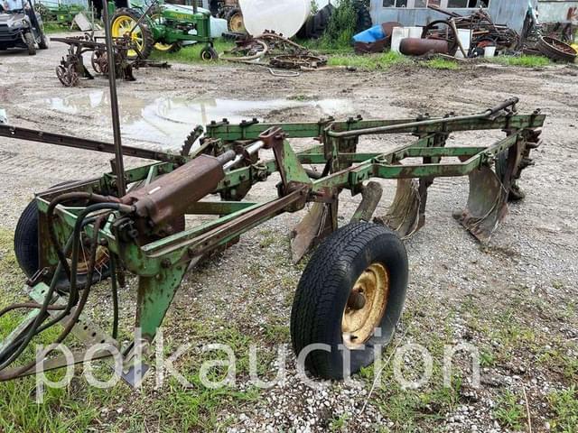Image of John Deere 555H equipment image 1