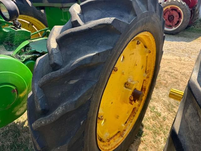 Image of John Deere 60 equipment image 4