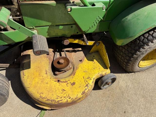 Image of John Deere 60 equipment image 3