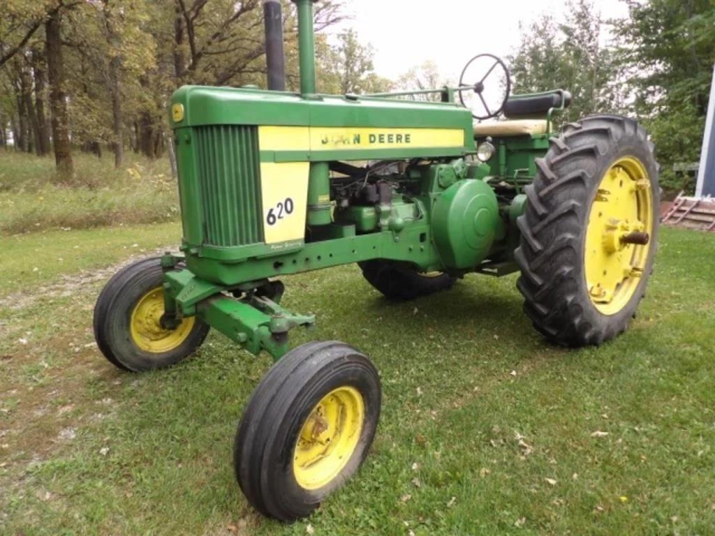 Image of John Deere 620 Primary image