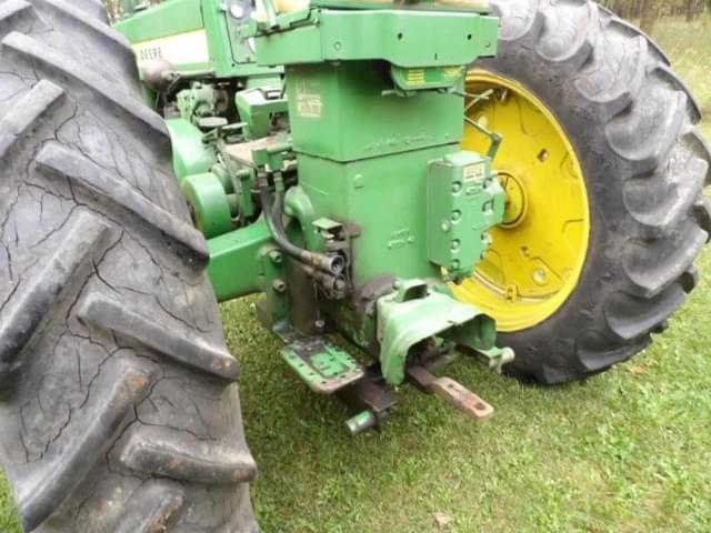 Image of John Deere 620 equipment image 4
