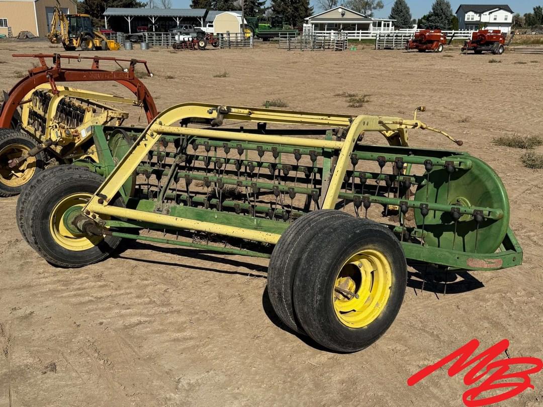 Image of John Deere 640 Image 0