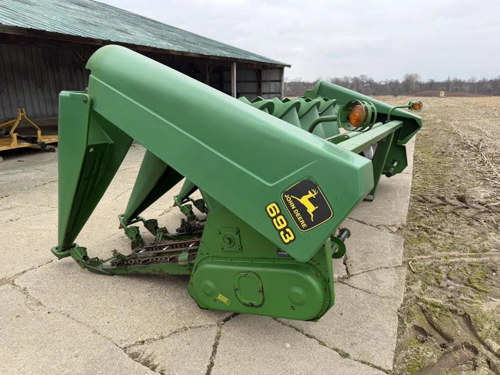 John Deere 693 Equipment Image0