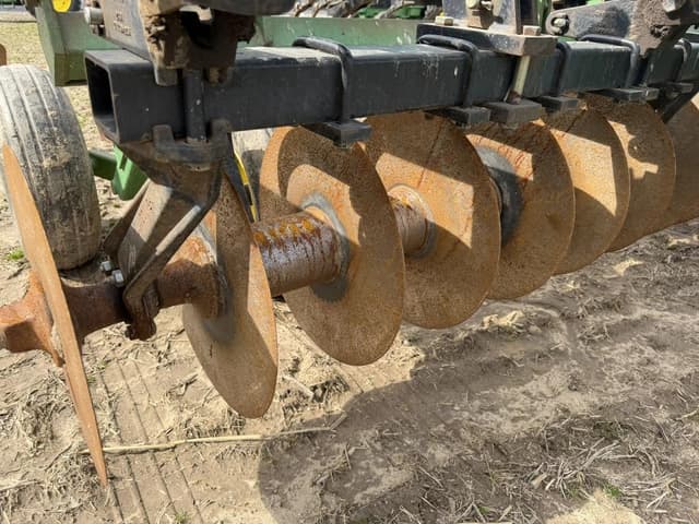 Image of John Deere 714 equipment image 4