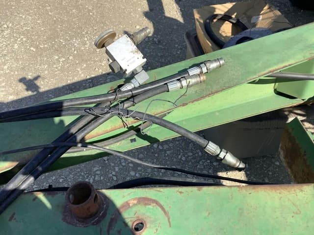 Image of John Deere 7200 equipment image 2