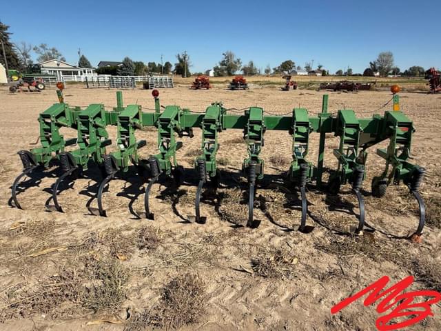 Image of John Deere 856 equipment image 4