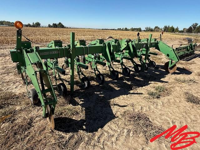 Image of John Deere 856 equipment image 3