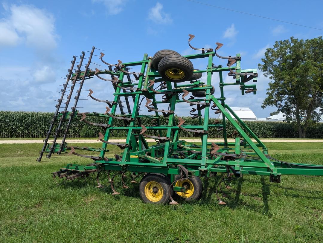 Image of John Deere 960 Primary image