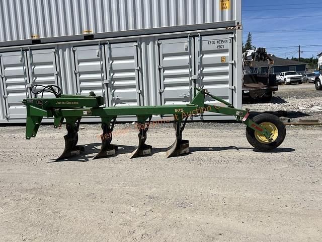 Image of John Deere 975 equipment image 4