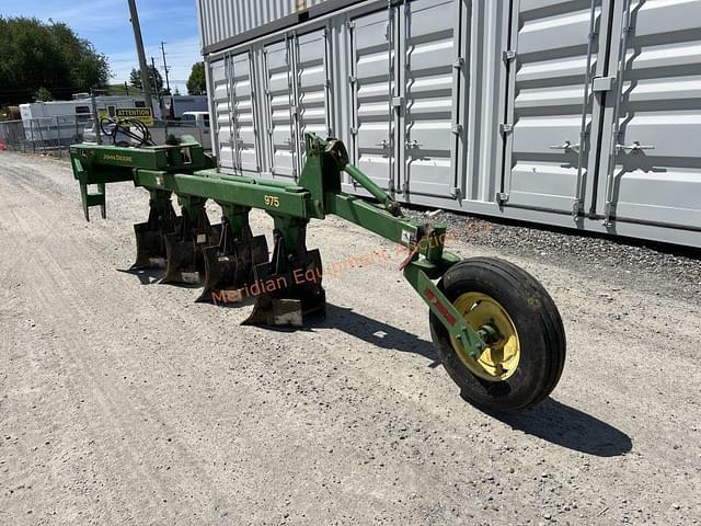 Image of John Deere 975 equipment image 3