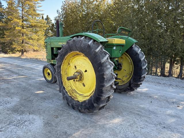 Image of John Deere A equipment image 2