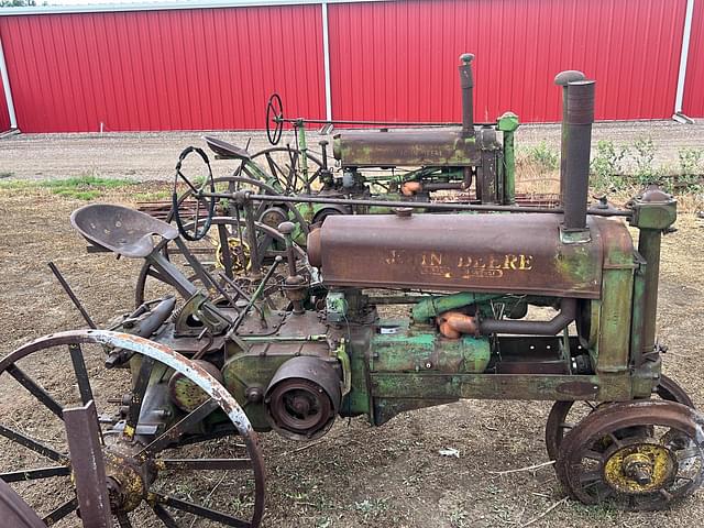 Image of John Deere A equipment image 4