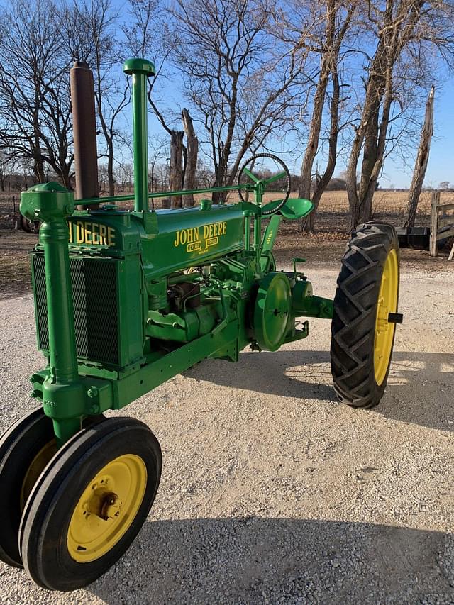 Image of John Deere A equipment image 2
