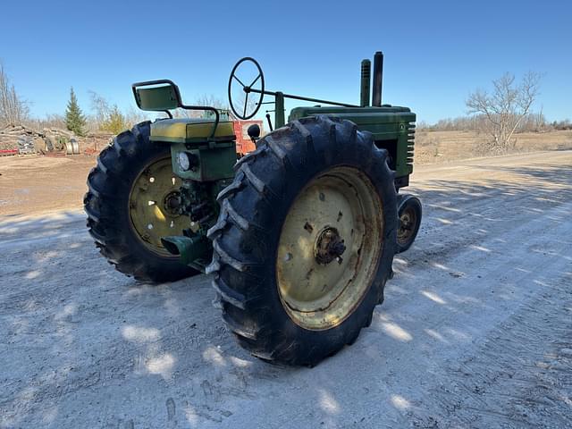 Image of John Deere A equipment image 3