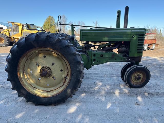 Image of John Deere A equipment image 4
