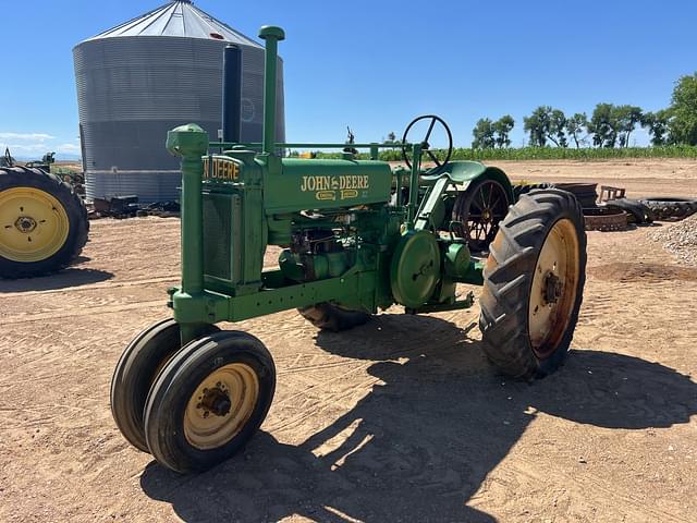 Image of John Deere A equipment image 1