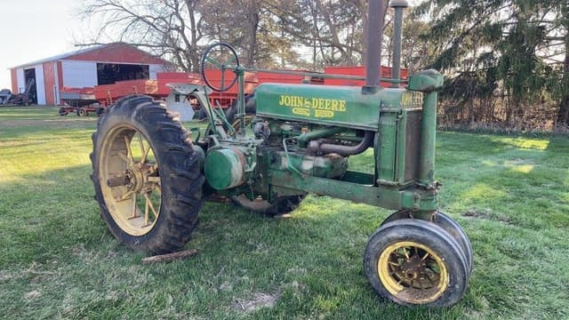 Image of John Deere A equipment image 3