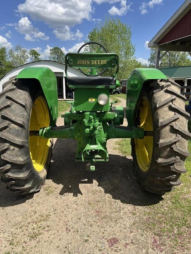 Image of John Deere A equipment image 3