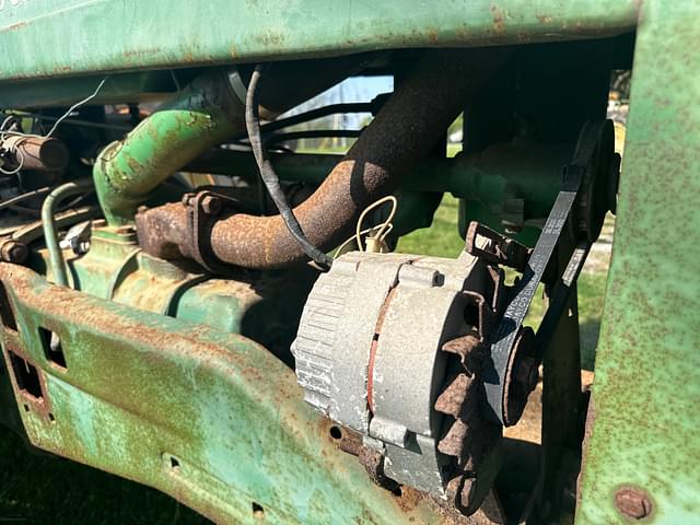 Image of John Deere A equipment image 2