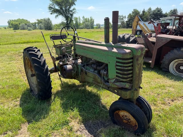 Image of John Deere A equipment image 2