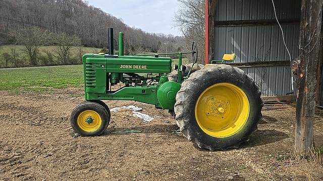 Image of John Deere A equipment image 1