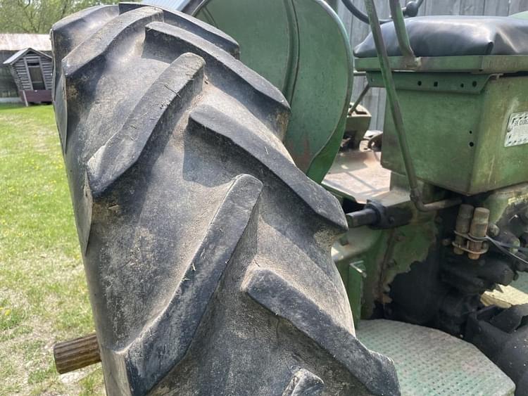 Main image John Deere A 7