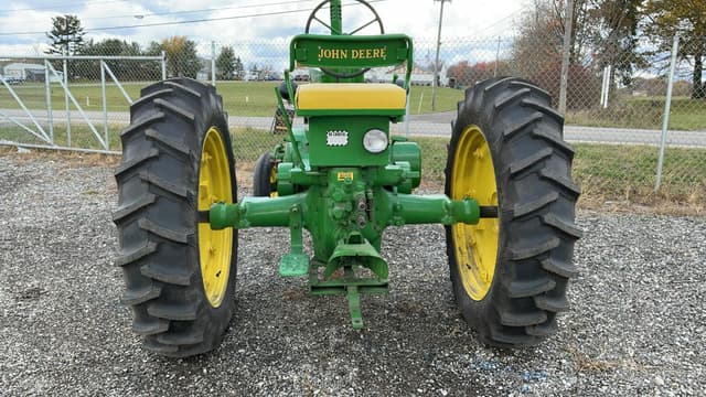 Image of John Deere A equipment image 3