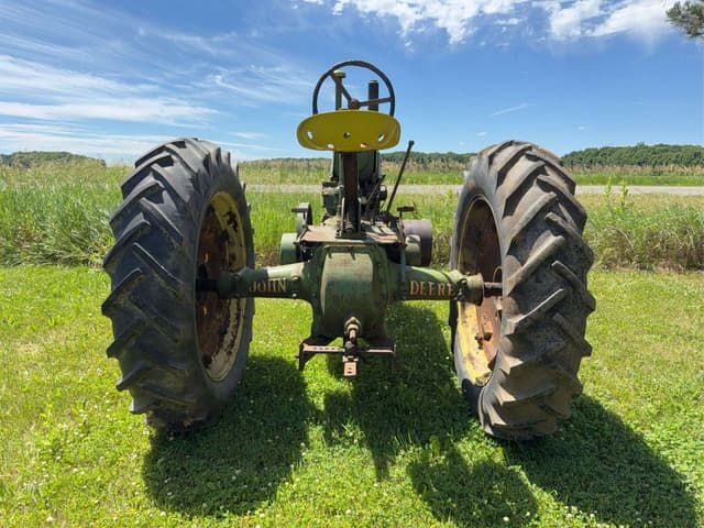 Image of John Deere A equipment image 3