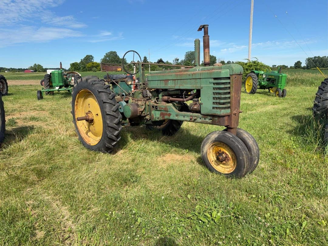 Image of John Deere B Primary image