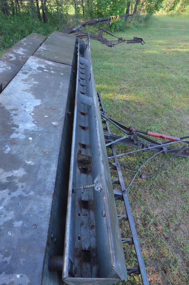 Image of John Deere B equipment image 4
