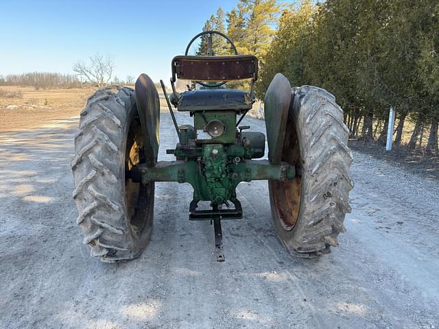 Image of John Deere B equipment image 2