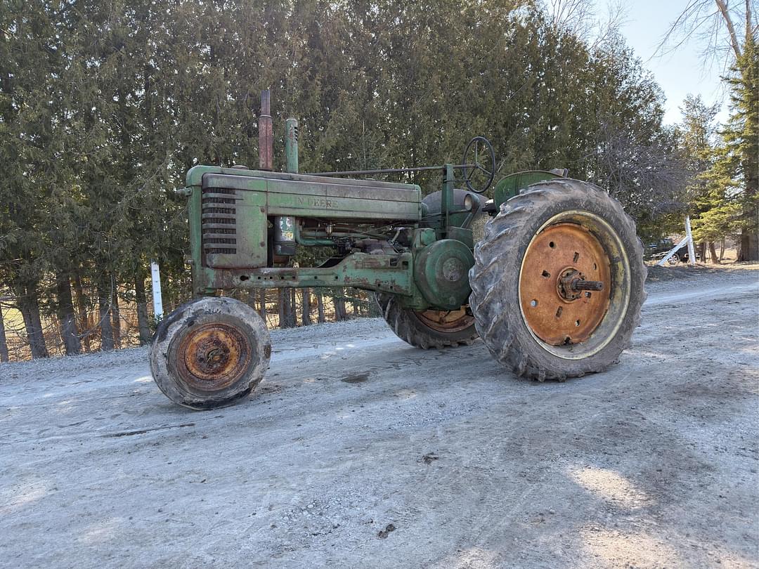 Image of John Deere B Primary image