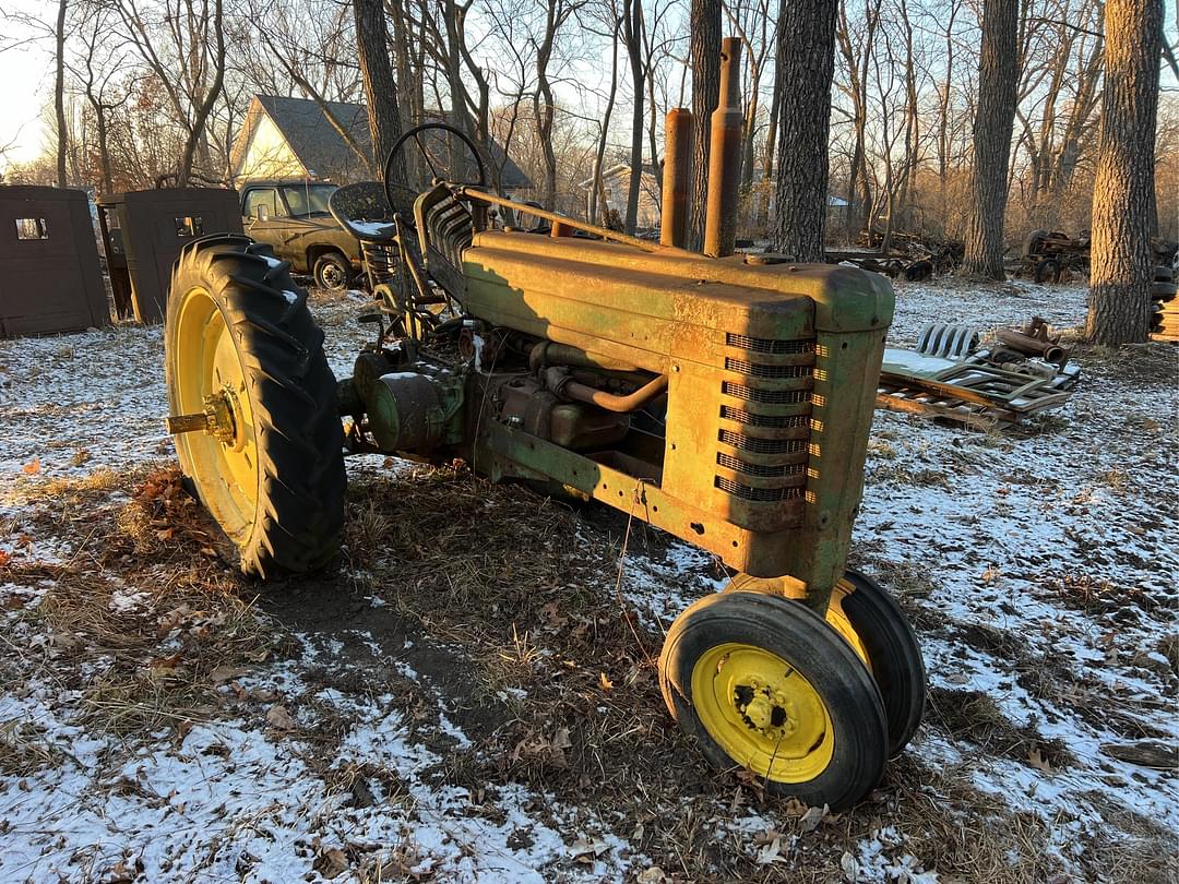 Image of John Deere B Primary image