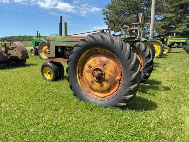 Image of John Deere B equipment image 3