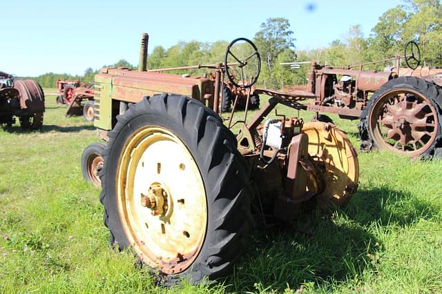 Image of John Deere B equipment image 2