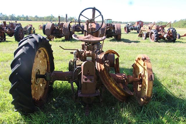 Image of John Deere B equipment image 3