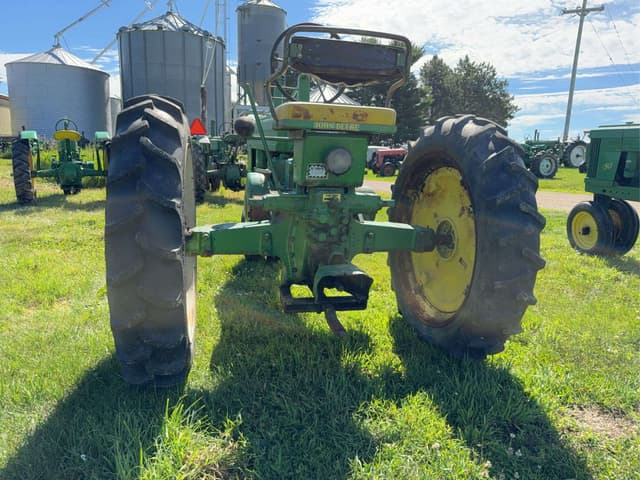 Image of John Deere B equipment image 2