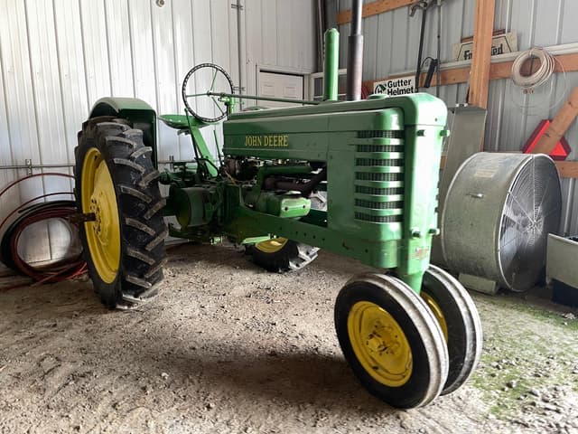Image of John Deere B equipment image 2