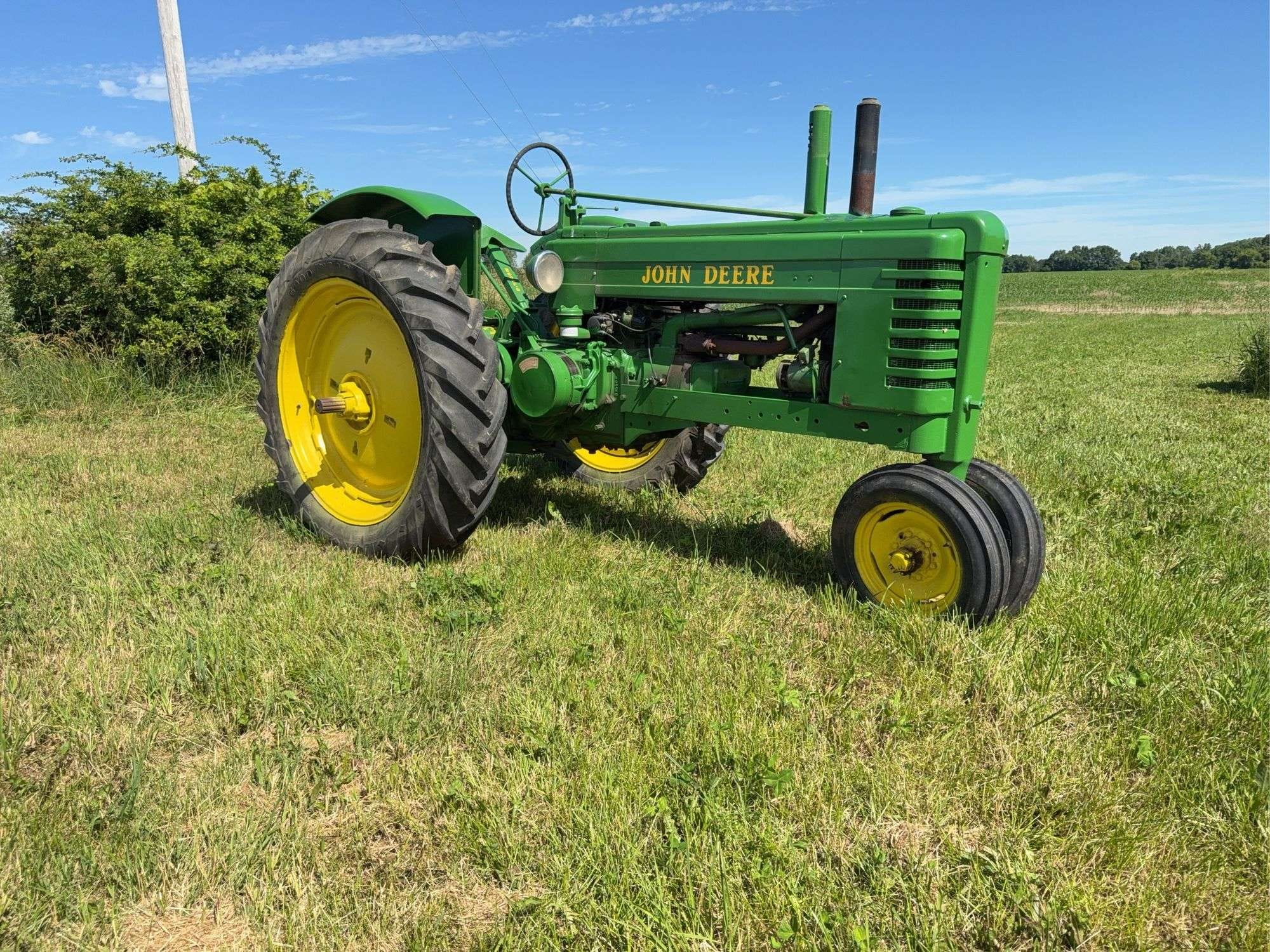 John Deere B Equipment Image0