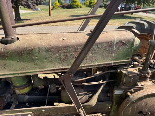 Image of John Deere B equipment image 3
