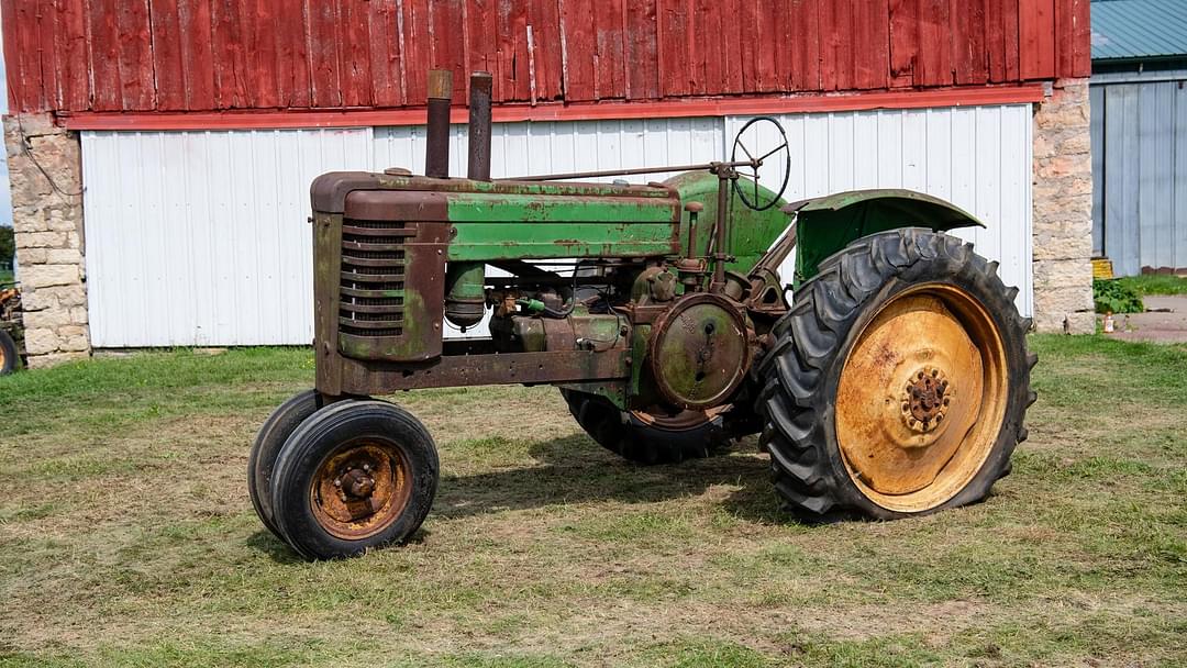 Image of John Deere B Primary image