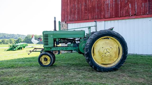 Image of John Deere B equipment image 2