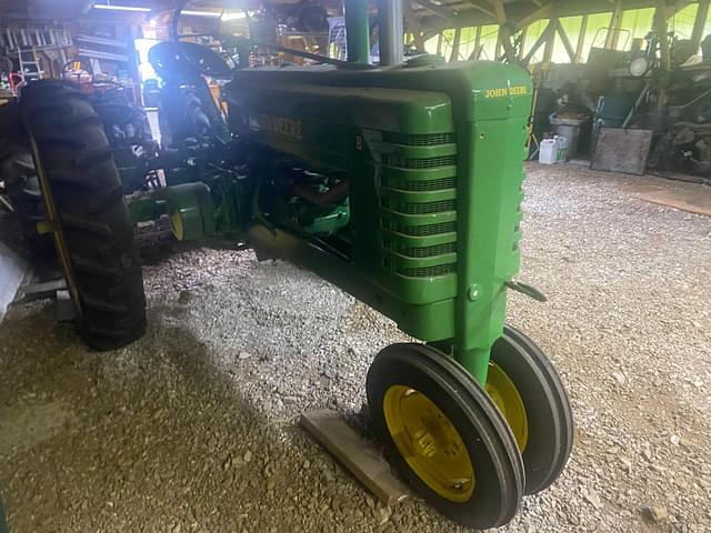 Image of John Deere B equipment image 4