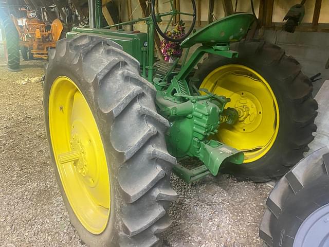 Image of John Deere B equipment image 1